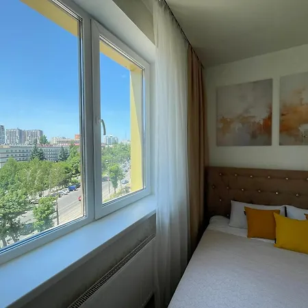 двухкомнатная в аркадии с двумя кроватями две отдельные спальни! *