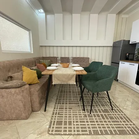 Apartment двухкомнатная в аркадии с двумя кроватями две отдельные спальни! Odessa