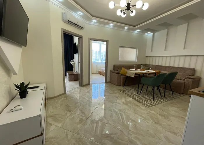 двухкомнатная в аркадии с двумя кроватями две отдельные спальни! Apartment *