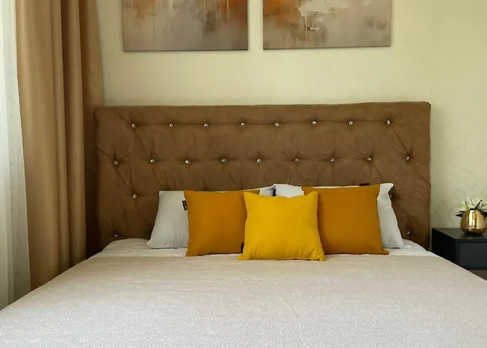 двухкомнатная в аркадии с двумя кроватями две отдельные спальни!