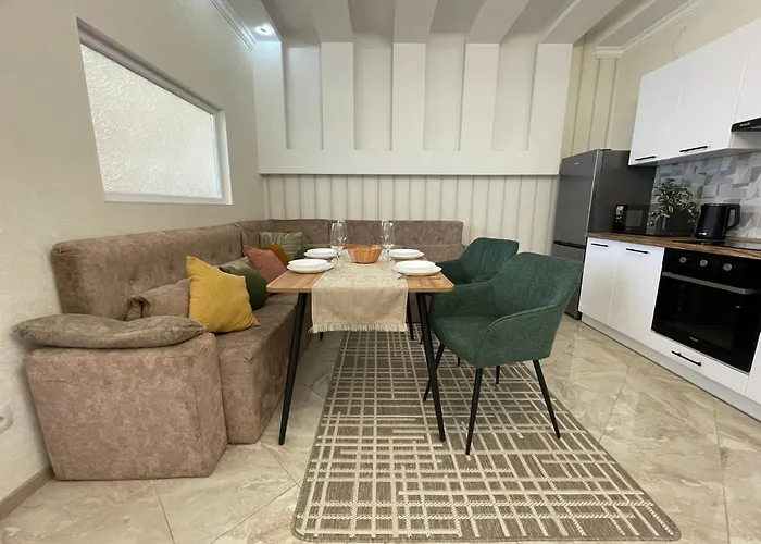 Apartment двухкомнатная в аркадии с двумя кроватями две отдельные спальни! Odessa