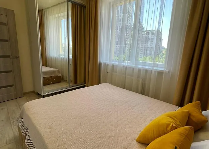 двухкомнатная в аркадии с двумя кроватями две отдельные спальни! * Odessa