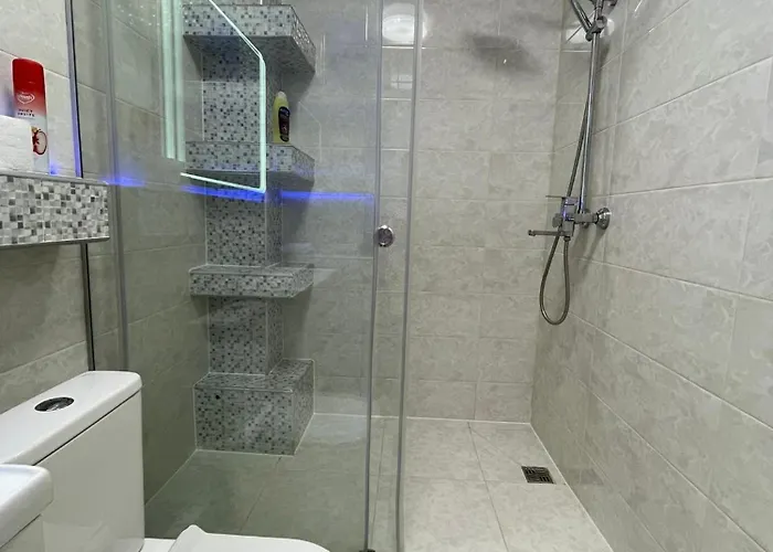 двухкомнатная в аркадии с двумя кроватями две отдельные спальни! * Odessa