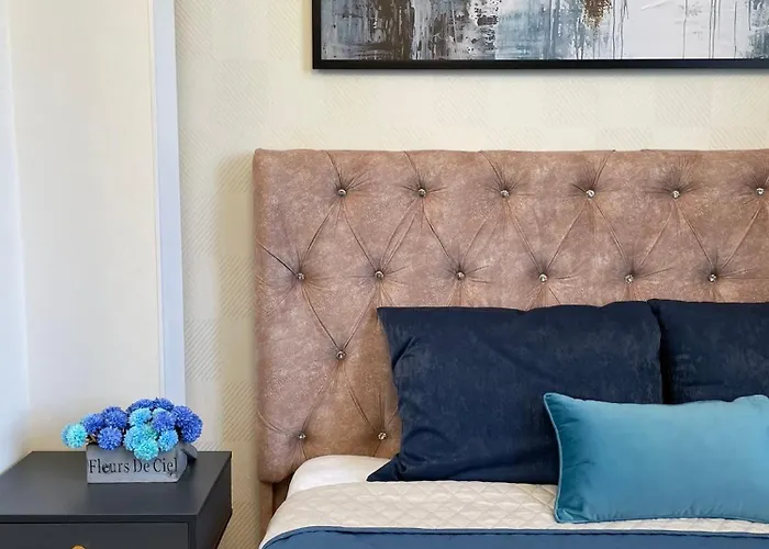 Apartment двухкомнатная в аркадии с двумя кроватями две отдельные спальни! *