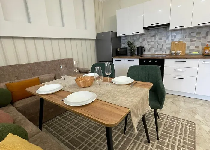 двухкомнатная в аркадии с двумя кроватями две отдельные спальни!